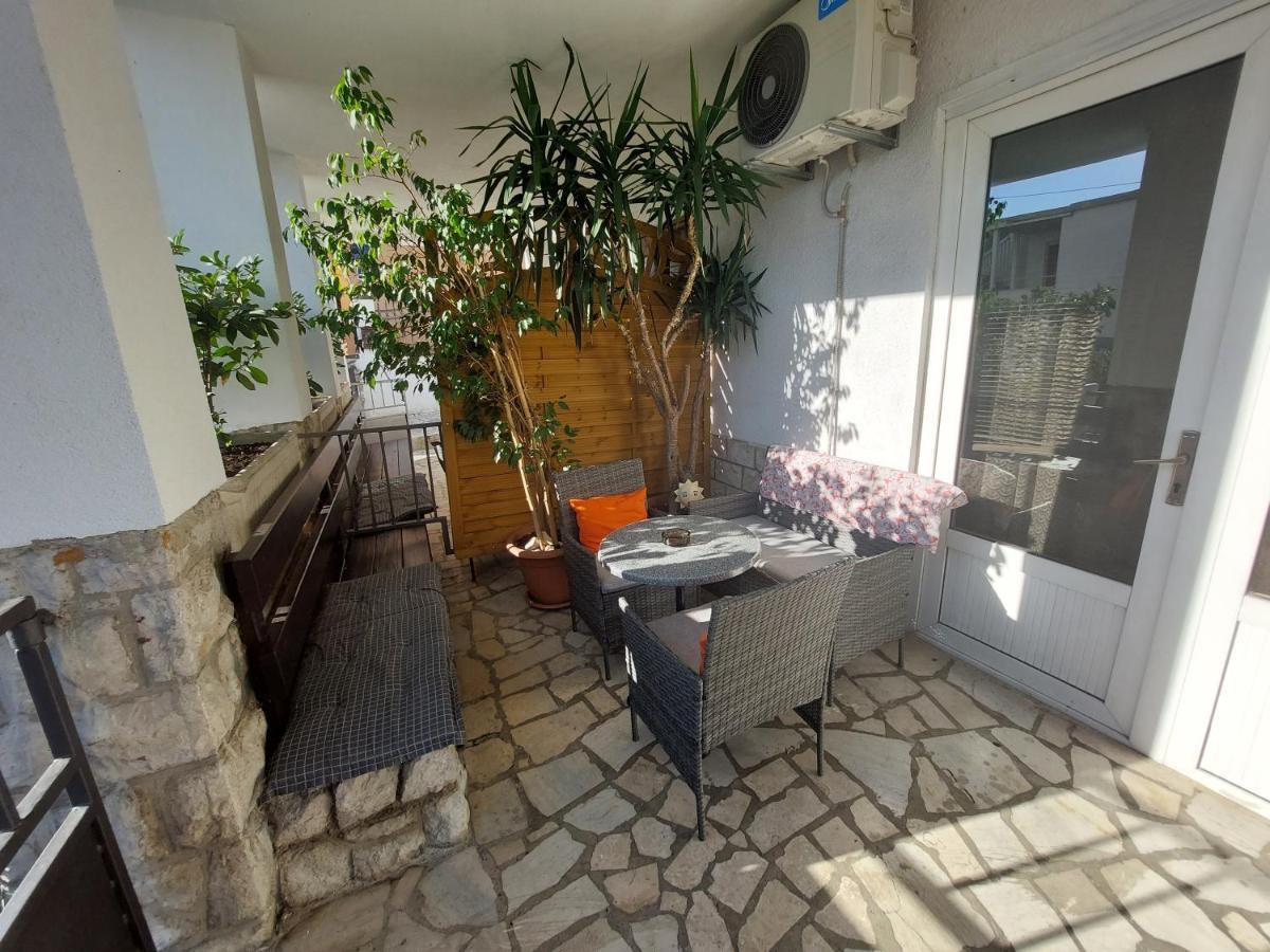 Loredana Apartments ツリクヴェニツァ エクステリア 写真